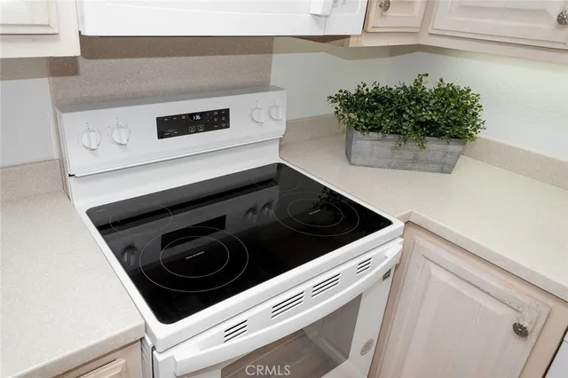 $534,900 | 13321 Twin Hills Drive, Seal Beach, CA 90740