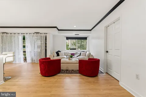 $298,000 | 12403 Braxfield Court, Unit 4617, Rockville, MD 20852