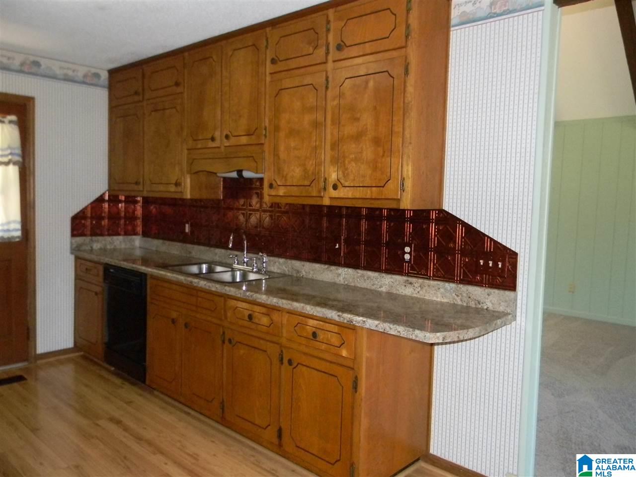 213 Meadow Lane Oneonta, AL 35121 - Photo 15 of 50
