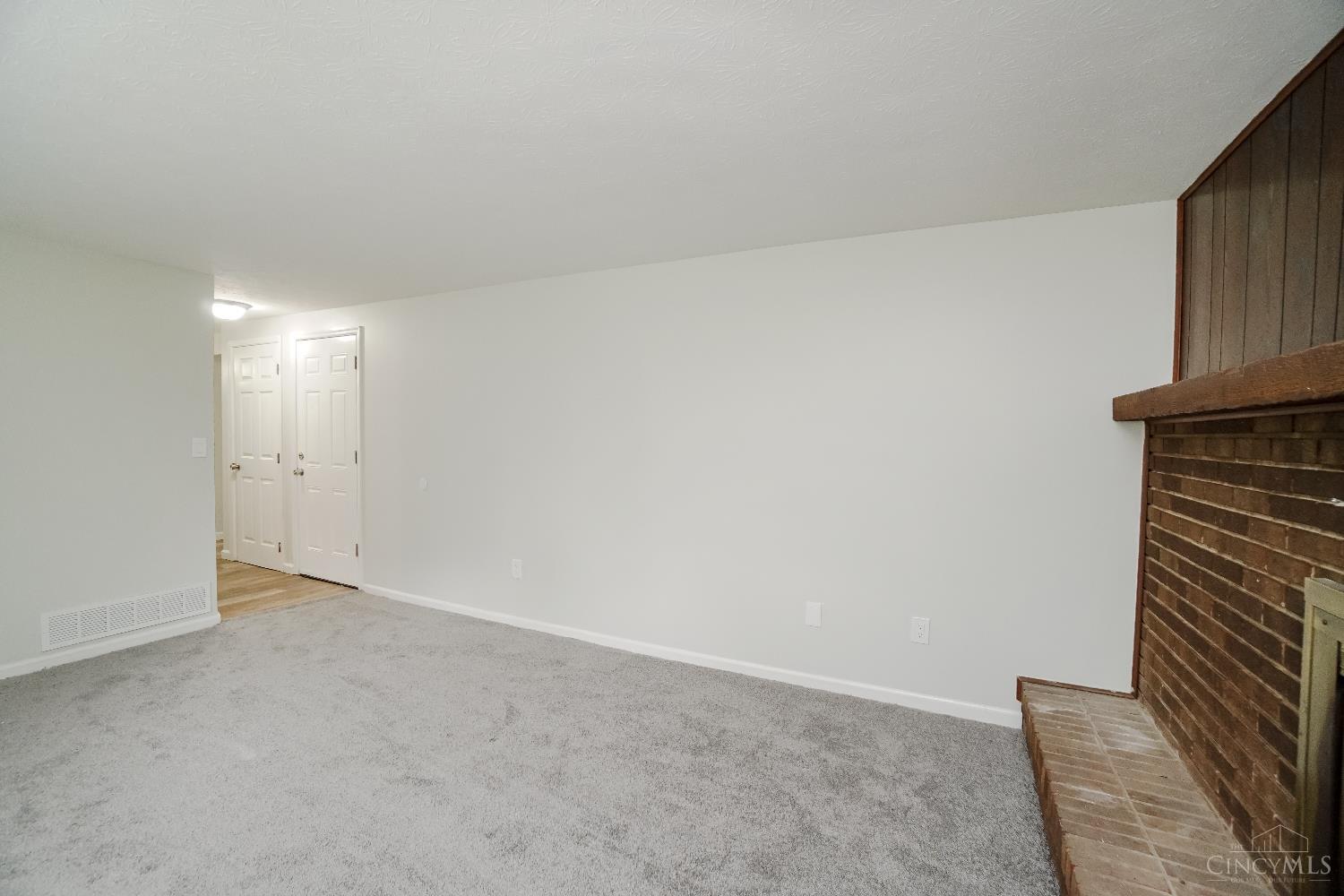 2949 North Bend Road Cincinnati, OH 45239 - Photo 12 of 31 Gallery Image 12