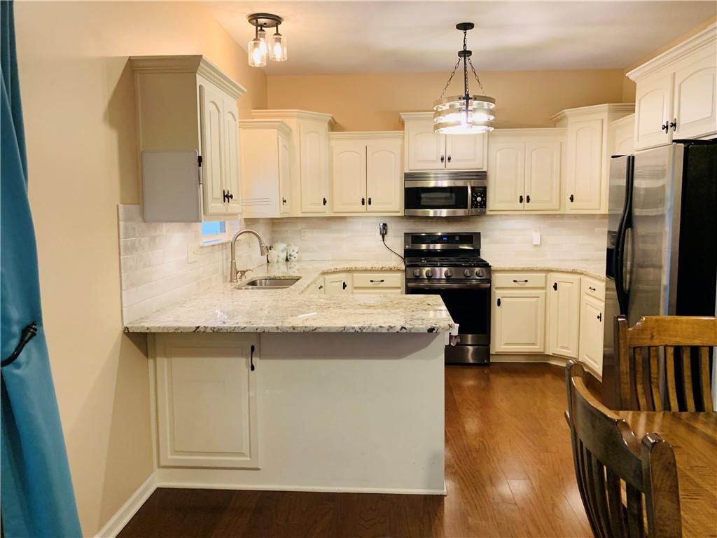 209 Lookout Buckner, MO 64016 - Photo 11 of 55