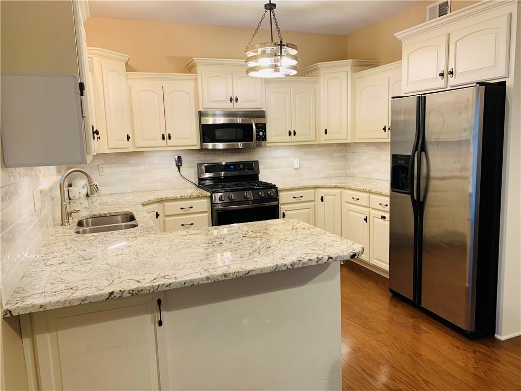 209 Lookout Buckner, MO 64016 - Photo 8 of 55
