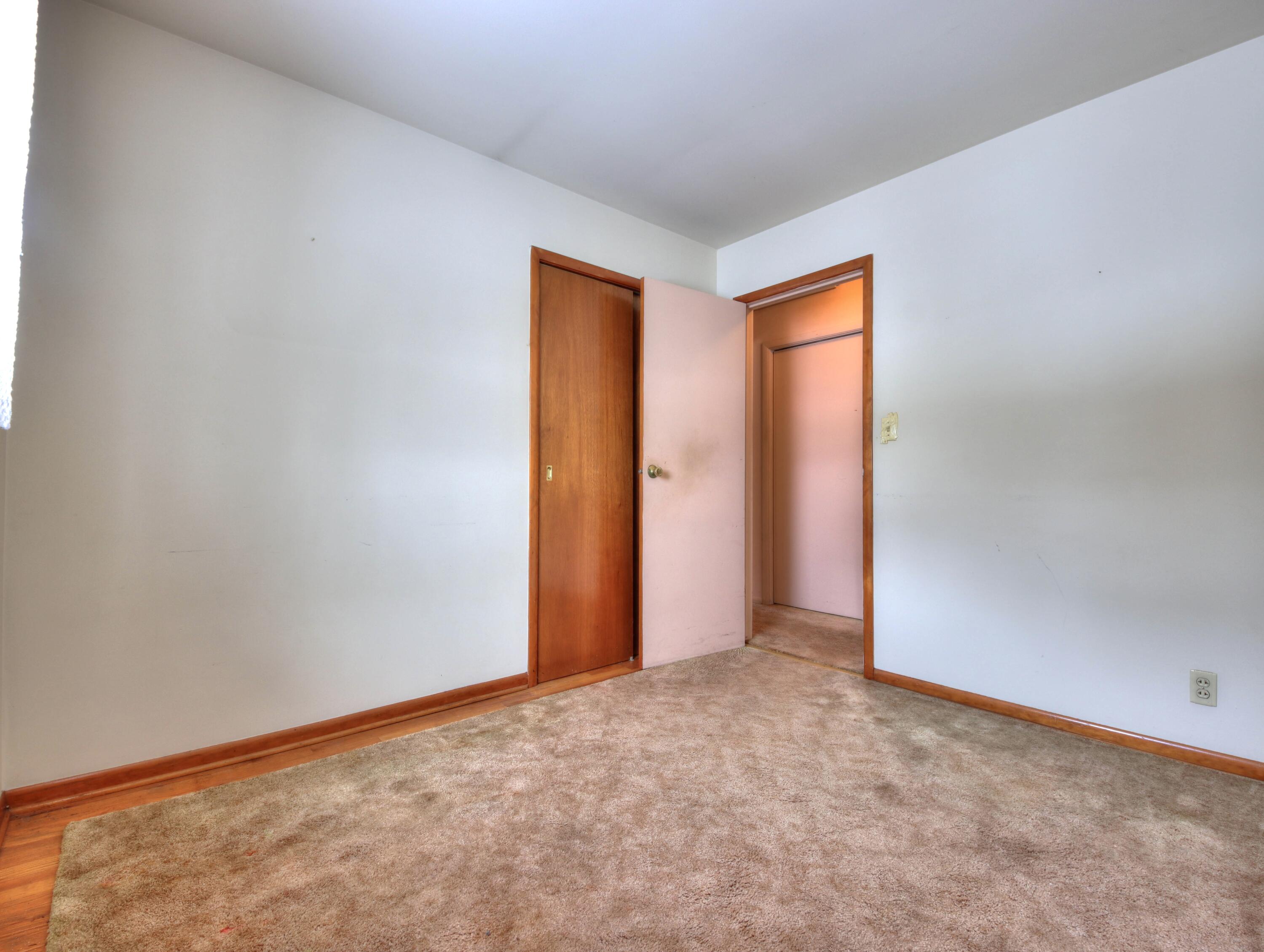 8343 West Pahs Road Michigan City, IN 46360 - Photo 12 of 31 3000x2259