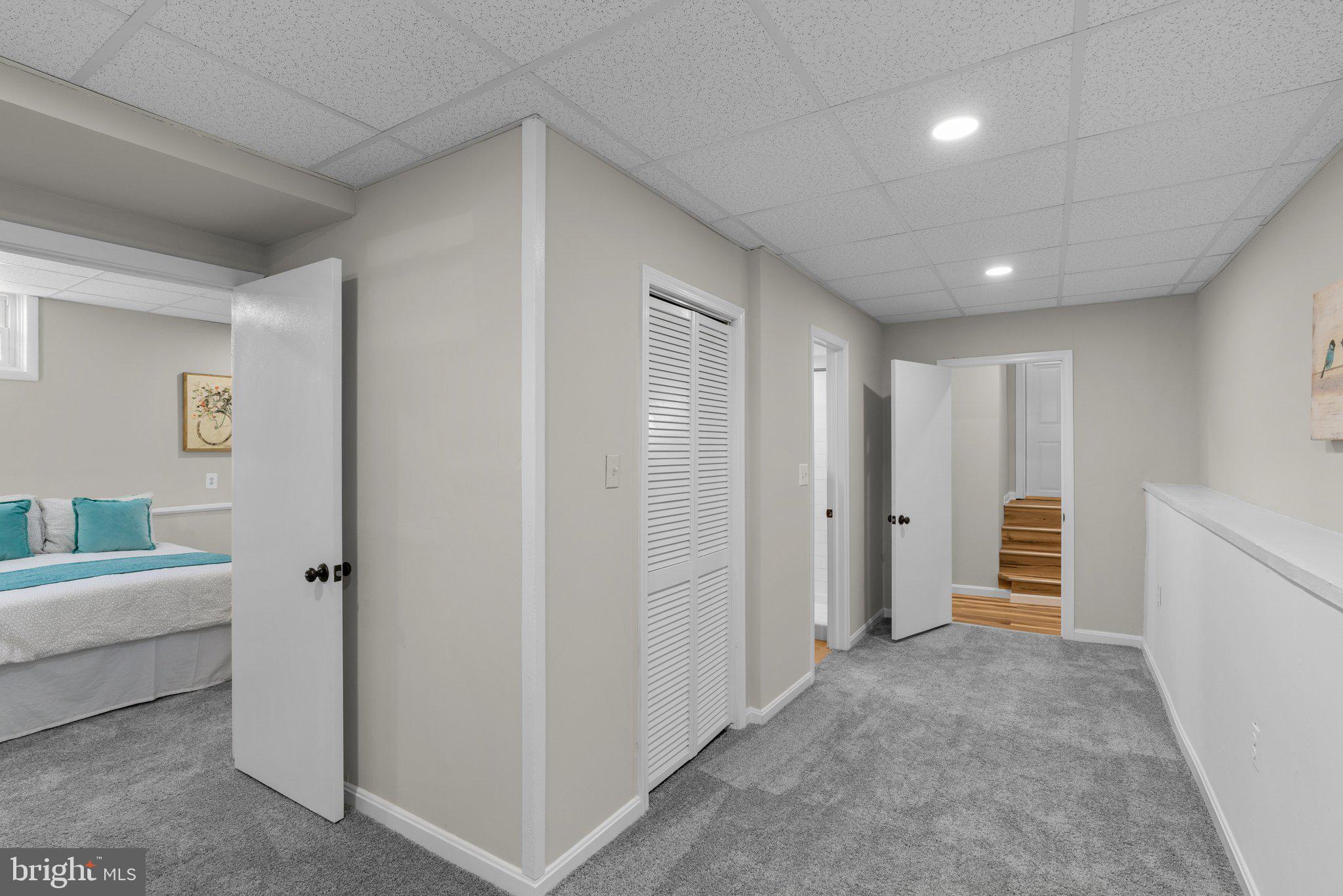 45 Edmondson Ridge Road Baltimore, MD 21228 - Photo 22 of 44 a view of an empty room and a gallery