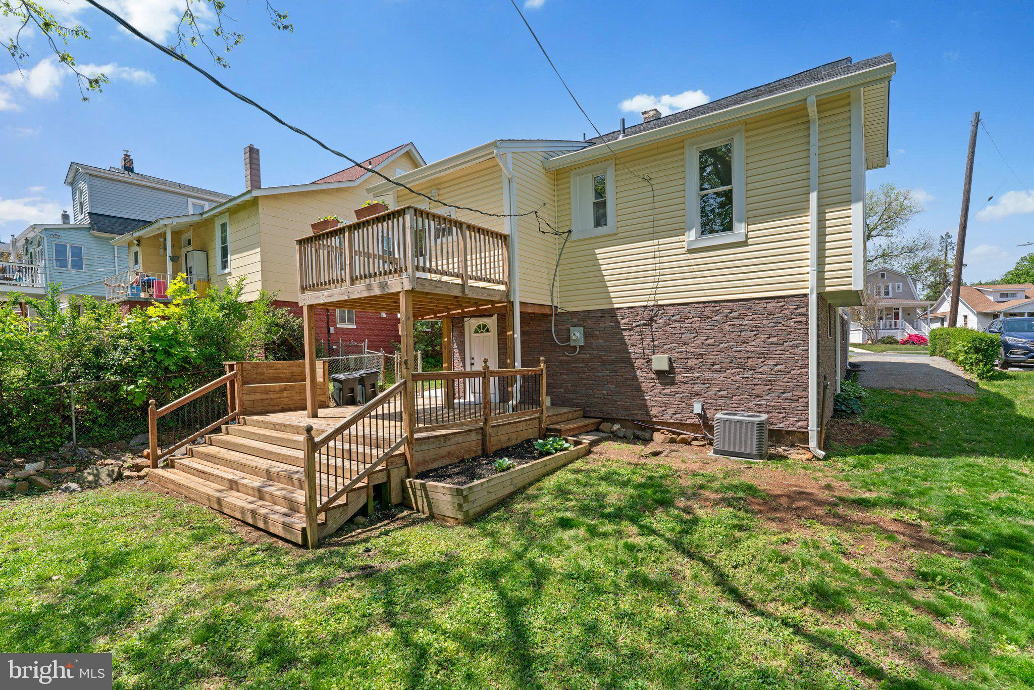 45 Edmondson Ridge Road Baltimore, MD 21228 - Photo 26 of 44 a view of a house with a yard and sitting area