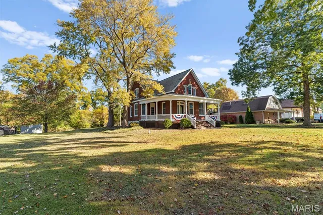 $205,000 | 31 South 97th Street, Belleville, IL 62223