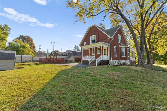 $205,000 | 31 South 97th Street, Belleville, IL 62223