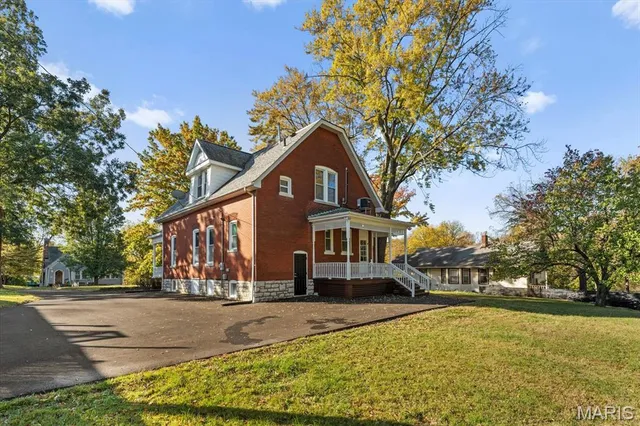 $205,000 | 31 South 97th Street, Belleville, IL 62223