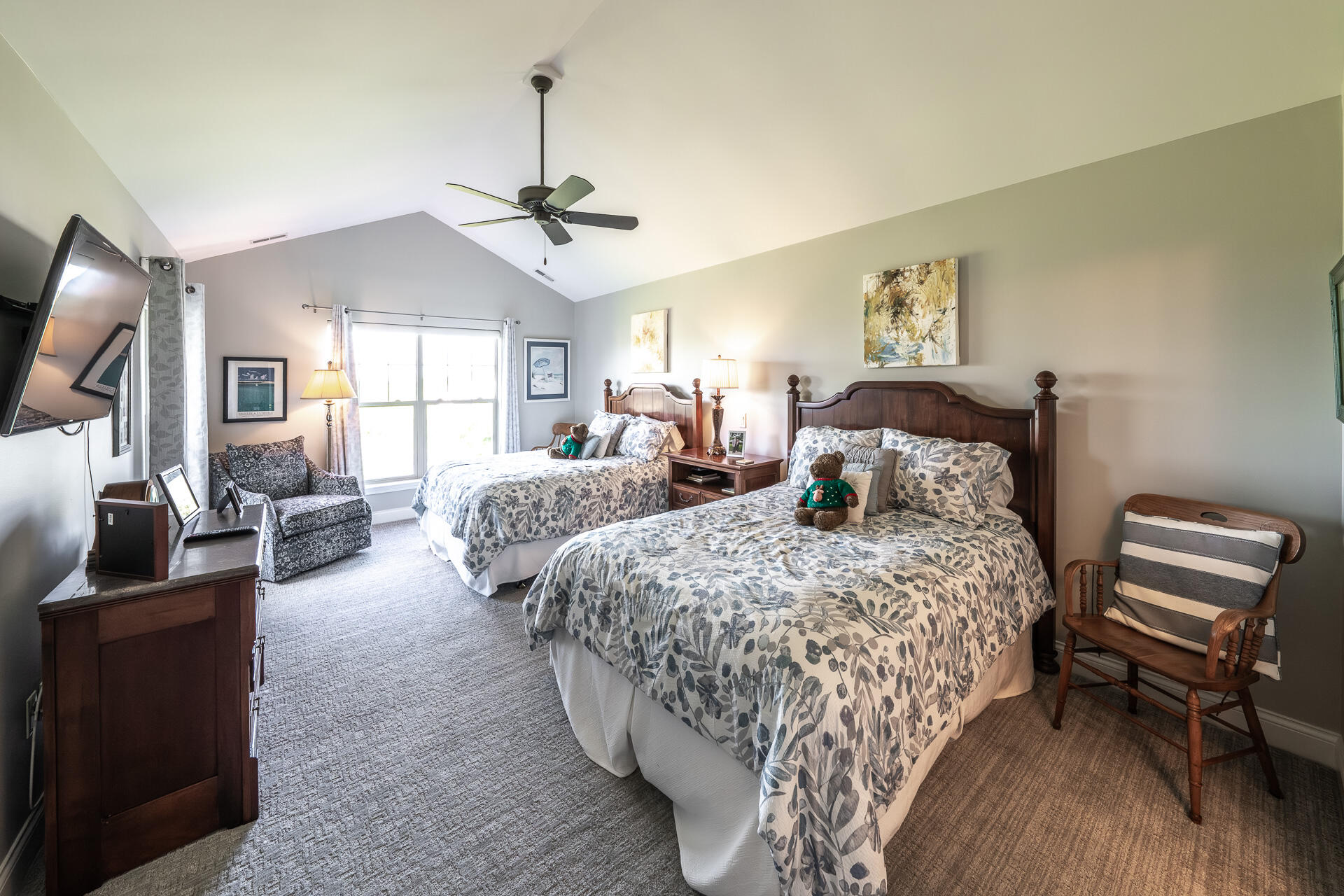 642 Eagleton Drive, Unit 5528 Geneva, WI 53147 - Photo 22 of 38 Bedroom 2