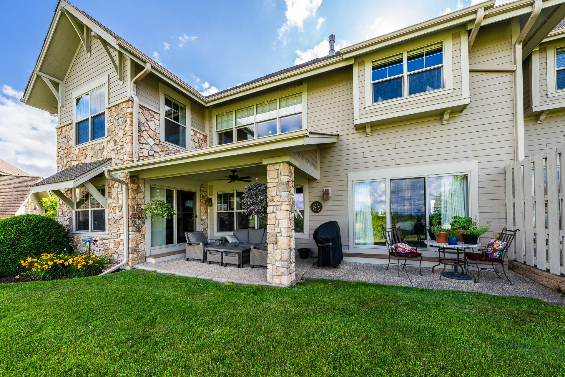 642 Eagleton Drive, Unit 5528 Geneva, WI 53147 - Photo 28 of 38 Back of Townhome