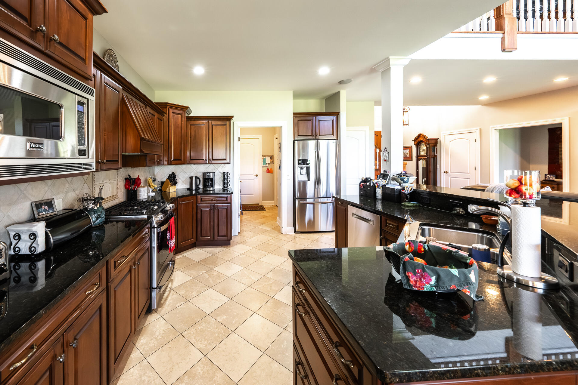 642 Eagleton Drive, Unit 5528 Geneva, WI 53147 - Photo 7 of 38 Kitchen