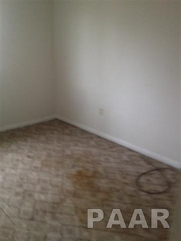 117 Radisson Road Marquette Heights, IL 61554 - Photo 3 of 5 Gallery Image 3