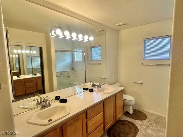 $1,995 | 9708 Fionna Lane, Unit 101, Las Vegas, NV 89129