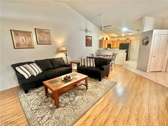 $1,995 | 9708 Fionna Lane, Unit 101, Las Vegas, NV 89129