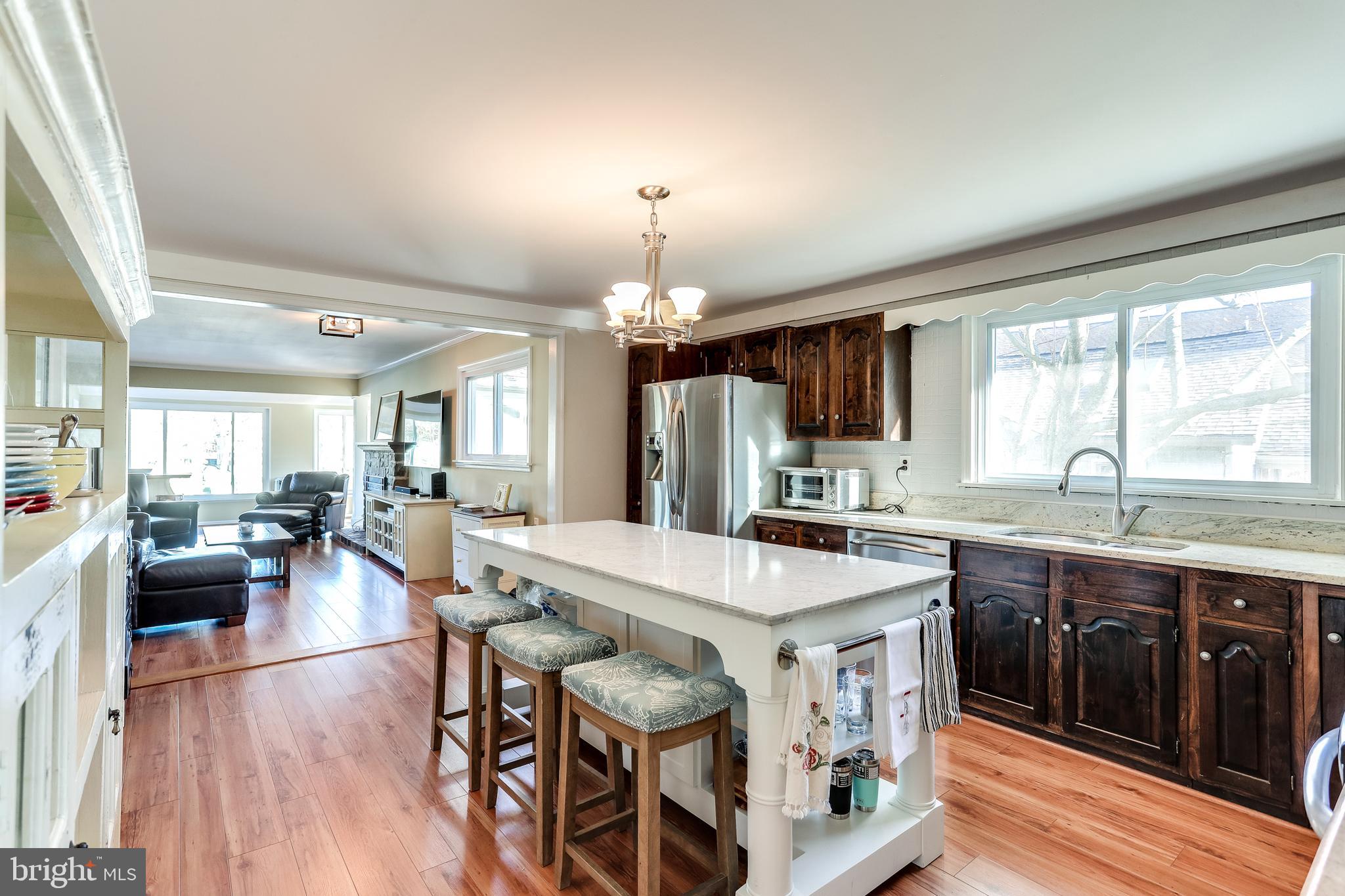 165 River Road Pasadena, MD 21122 - Photo 3 of 36 Kitchen