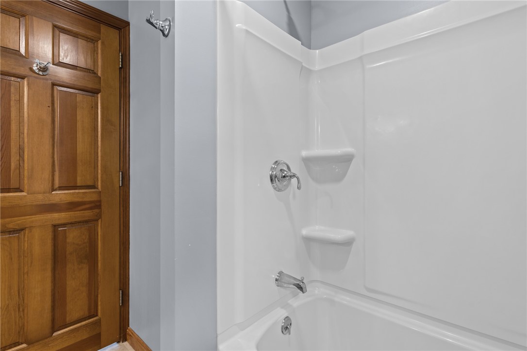 157 Tara Lane Woonsocket, RI 02895 - Photo 25 of 33