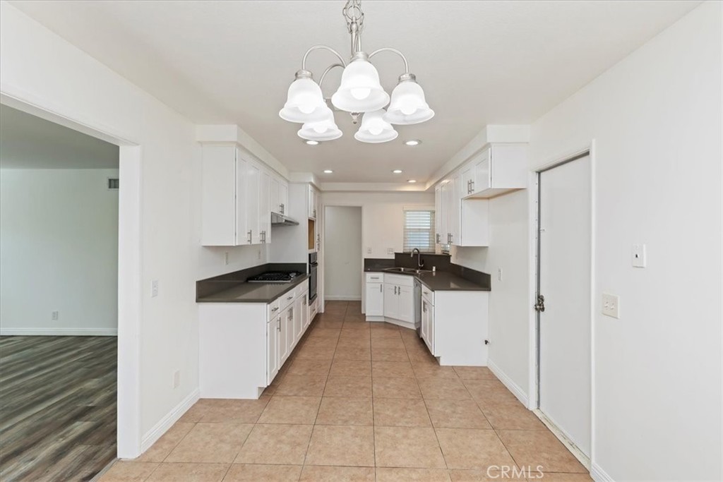 230 East Blaine Street Riverside, CA 92507 - Photo 18 of 47