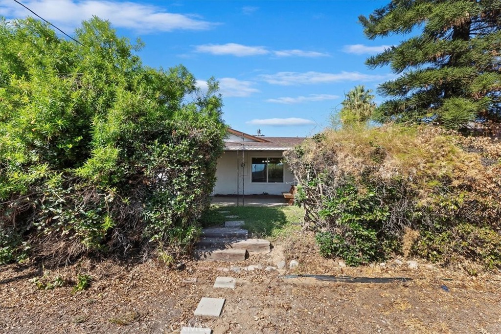 230 East Blaine Street Riverside, CA 92507 - Photo 45 of 47