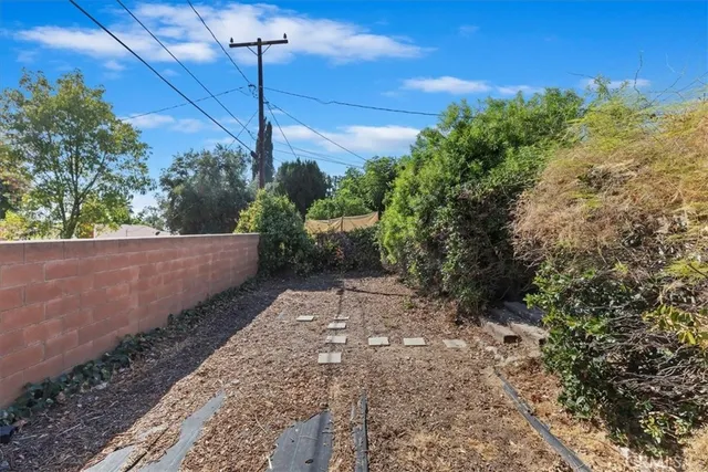 $629,000 | 230 East Blaine Street, Riverside, CA 92507