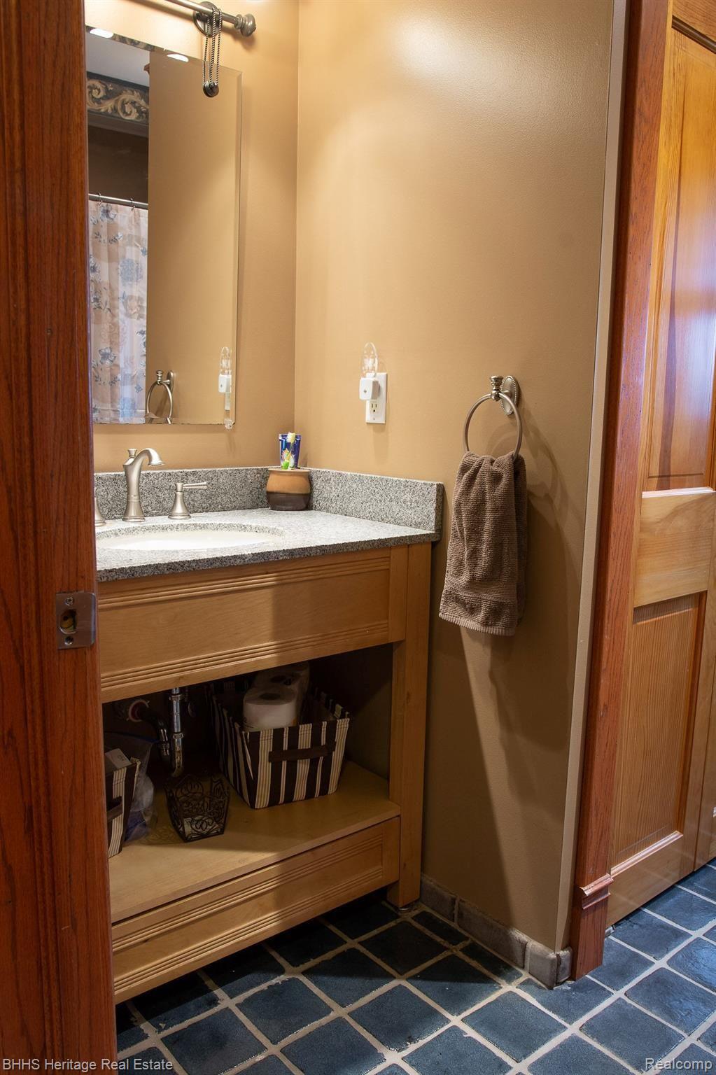 7942 West Allen Road Fowlerville, MI 48836 - Photo 21 of 68 1st floor bathroom