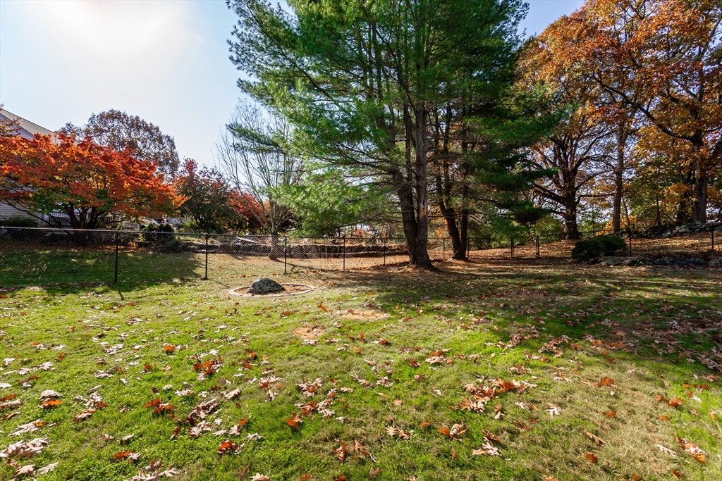 583 Elder Ballou Mtg House Road Woonsocket, RI 02895 - Photo 12 of 42 Gallery Image 12