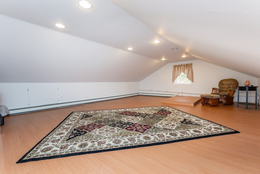 583 Elder Ballou Mtg House Road Woonsocket, RI 02895 - Photo 25 of 42 Gallery Image 25