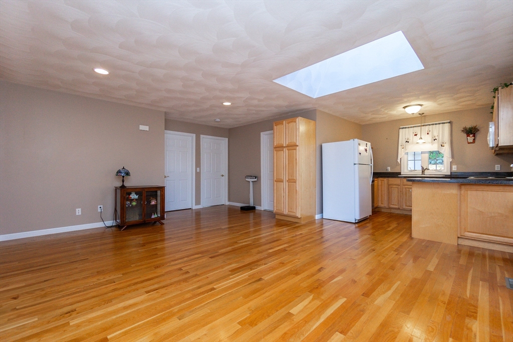 583 Elder Ballou Mtg House Road Woonsocket, RI 02895 - Photo 33 of 42 Gallery Image 33