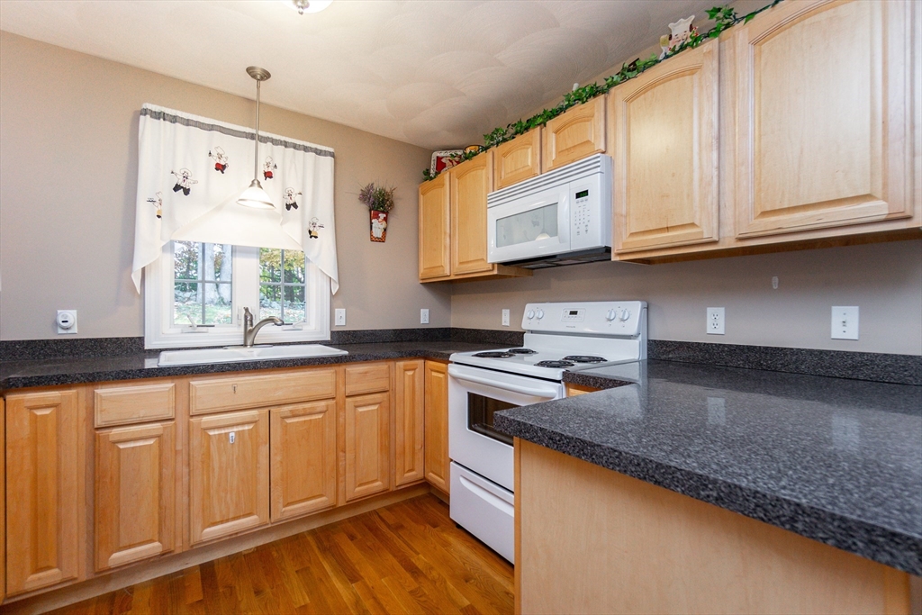 583 Elder Ballou Mtg House Road Woonsocket, RI 02895 - Photo 35 of 42 Gallery Image 35