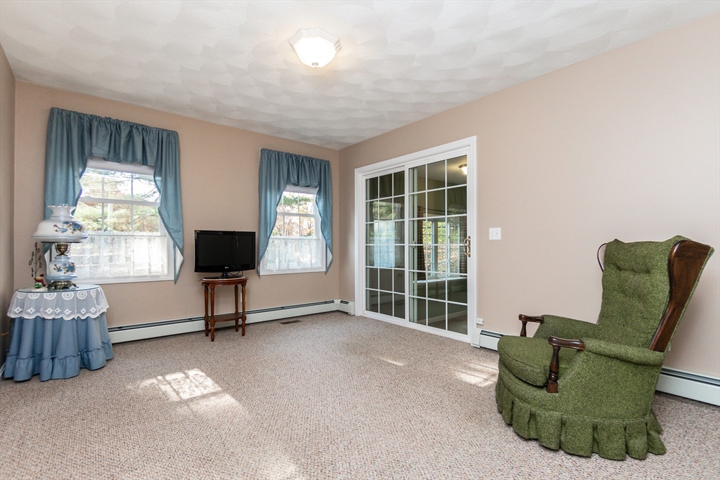583 Elder Ballou Mtg House Road Woonsocket, RI 02895 - Photo 36 of 42 Gallery Image 36