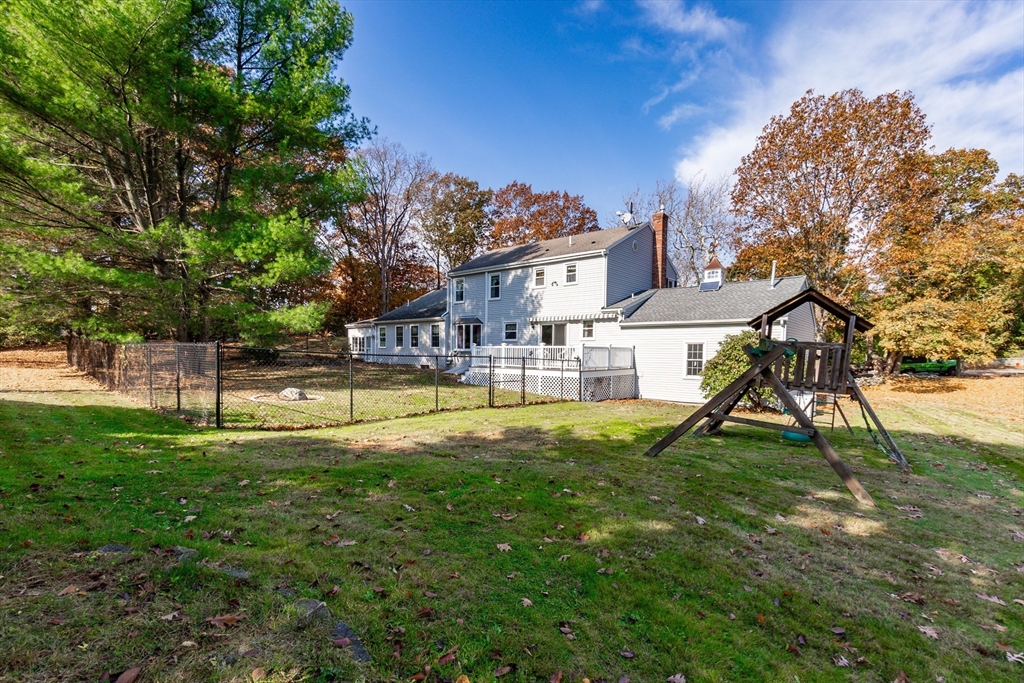 583 Elder Ballou Mtg House Road Woonsocket, RI 02895 - Photo 5 of 42 Gallery Image 5