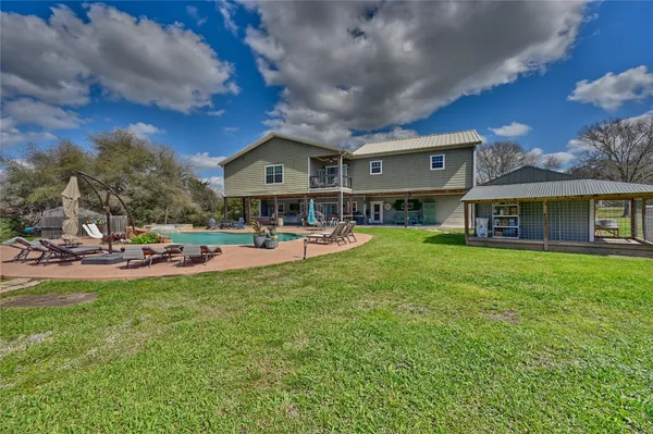 $899,000 | 305 Affleck Road, Brenham, TX 77833