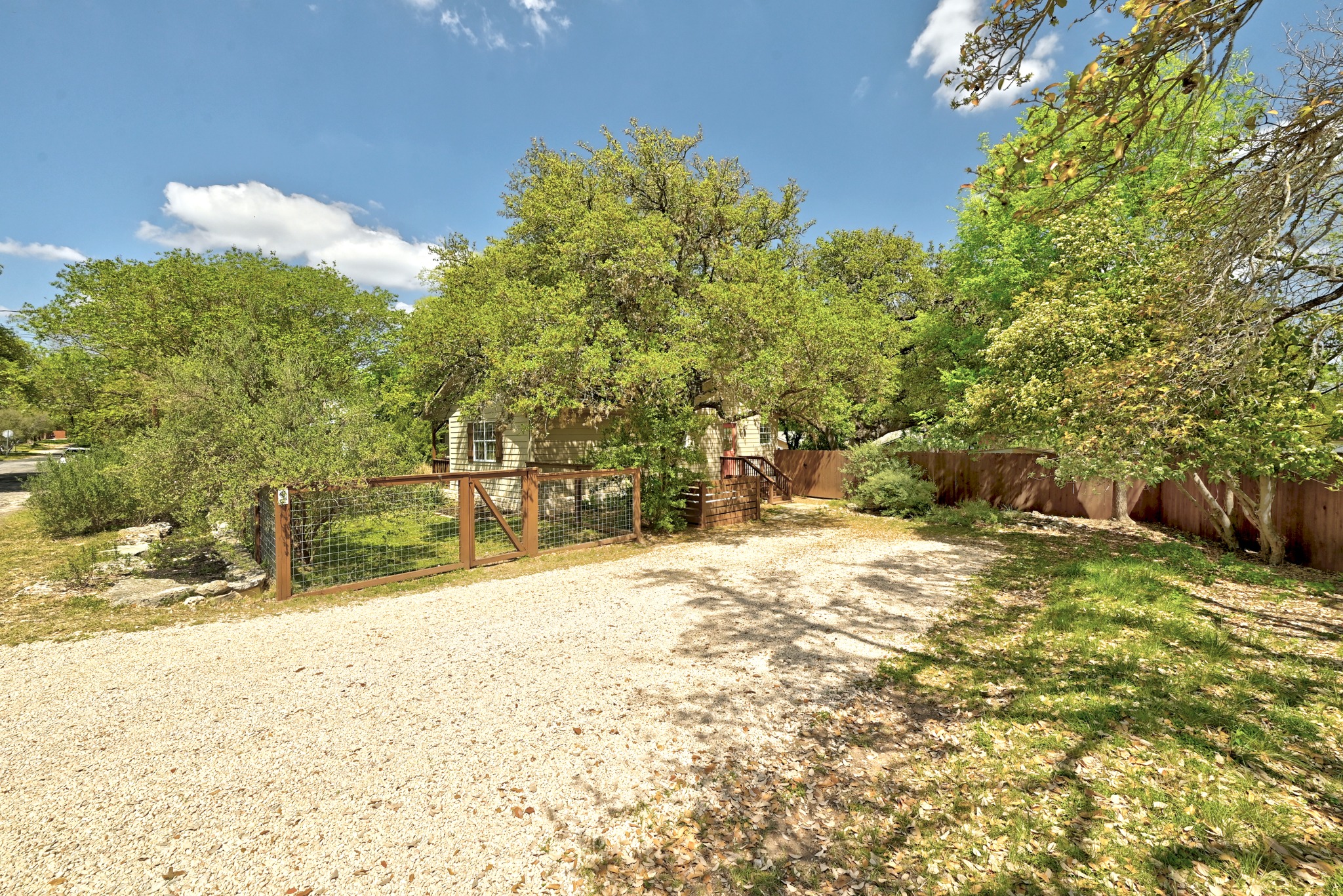 2207 Balboa Road Austin, TX 78733 - Photo 29 of 34 Don’t miss this rare chance to own a lake-access home in one of Austin’s most cherished neighborhoods!