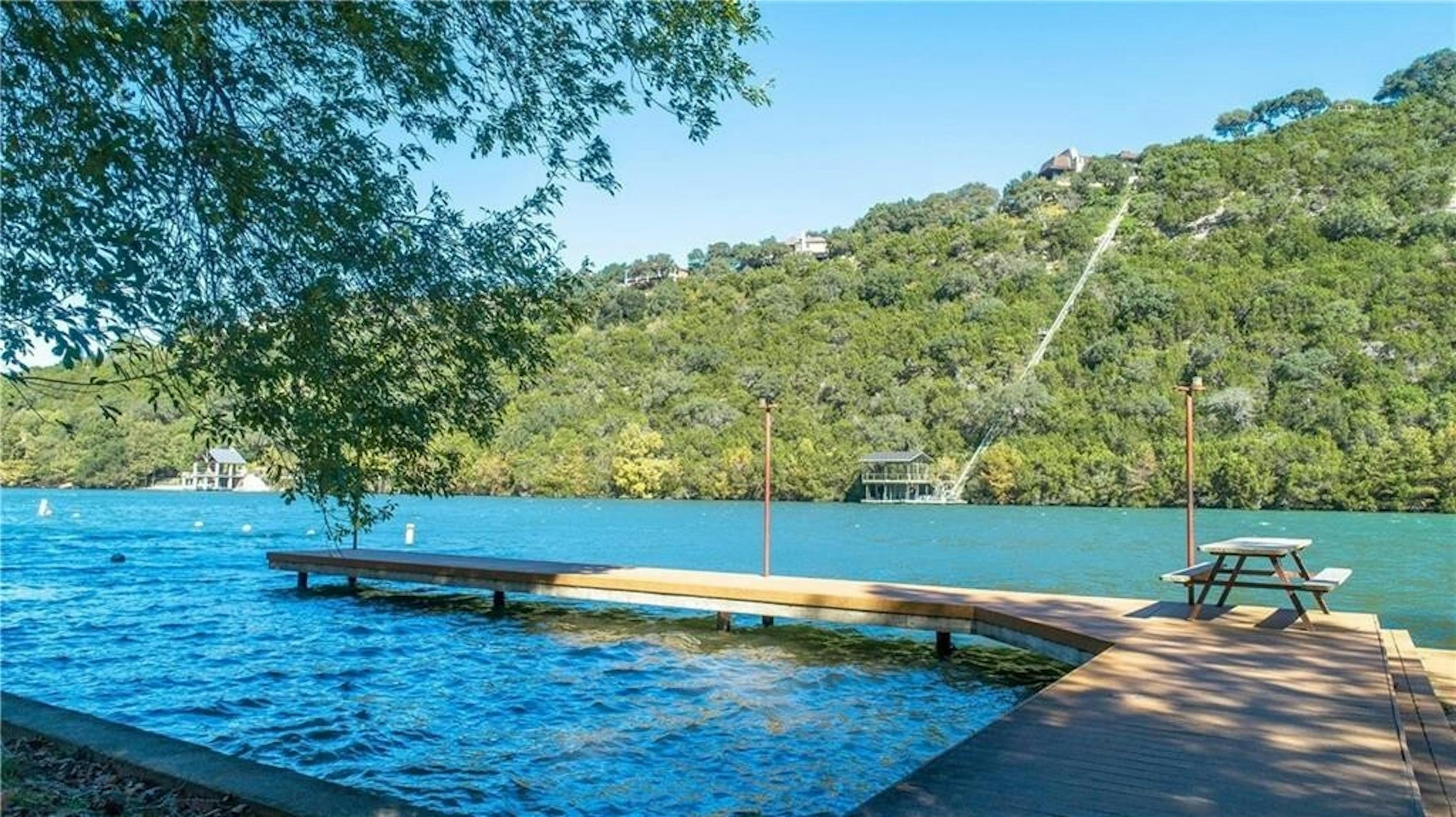 2207 Balboa Road Austin, TX 78733 - Photo 31 of 34 Enjoy boat access at your fingertips.