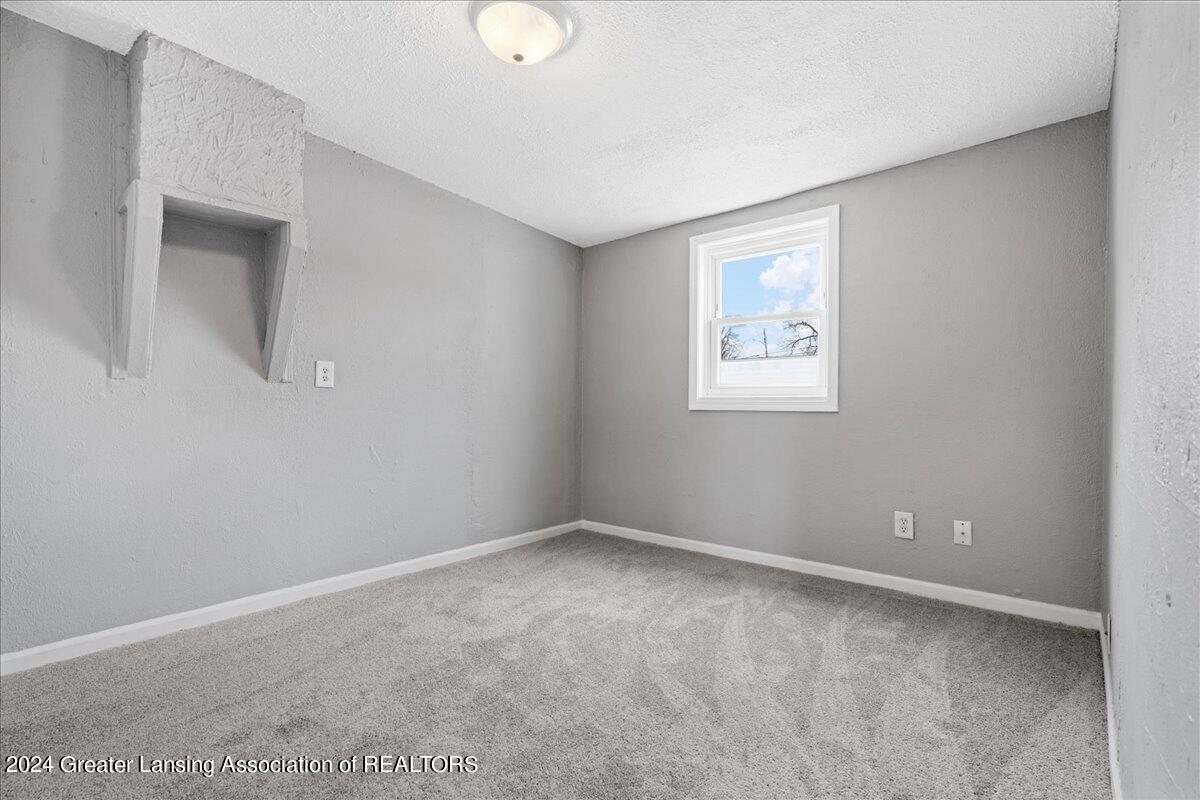 1711 Turner Road Lansing, MI 48906 - Photo 19 of 22 19-Media Jett-19