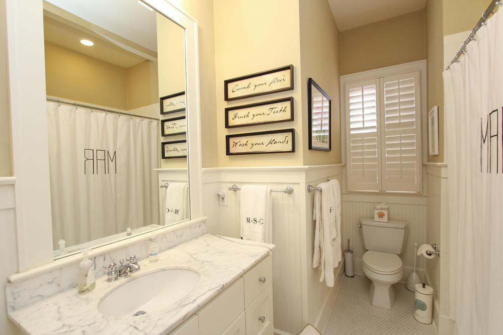 230 Ponsbury Road Mount Pleasant, SC 29464 - Photo 13 of 23 Guest bath 1