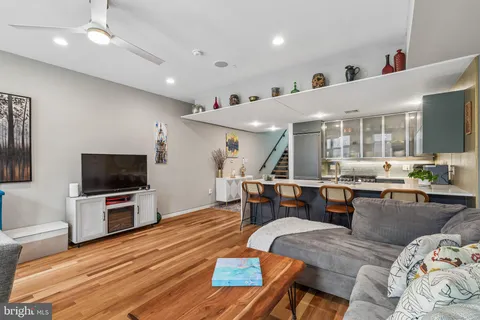 $725,000 | 151 West Laurel Street, Unit A, Philadelphia, PA 19123
