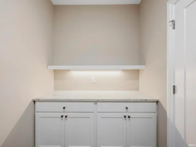 $561,800 | 600 Whitetail Court, Evansville, IN 47711