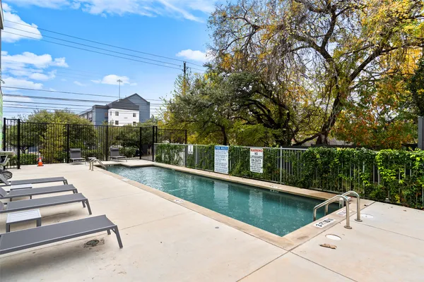 $1,850 | 4004 Banister Lane, Unit 309, Austin, TX 78704