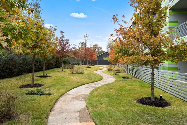 $1,850 | 4004 Banister Lane, Unit 309, Austin, TX 78704