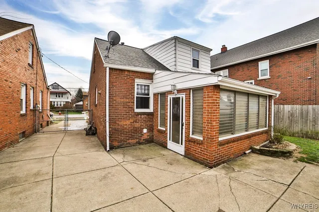 $235,000 | 32 Lorraine Avenue, Buffalo, NY 14220