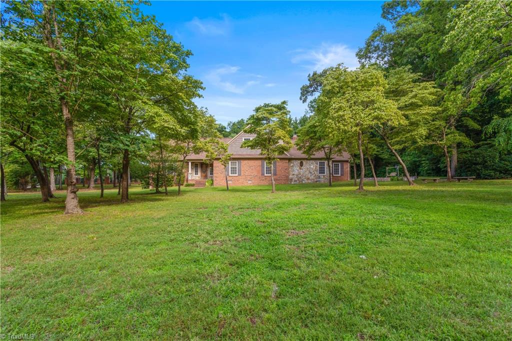 3214 North Rockingham Road Greensboro, NC 27407 - Photo 2 of 44 Gallery Image 2