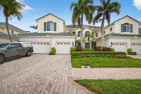$875,000 | 113 Palm Point Circle, Unit A, Palm Beach Gardens, FL 33418
