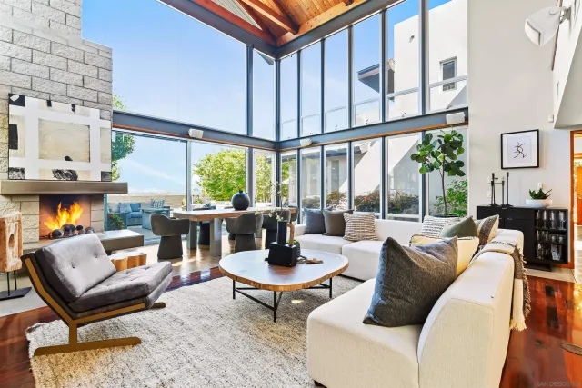 $4,495,000 | 5259 Pacifica Drive, San Diego, CA 92109