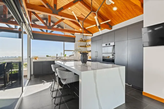 $4,495,000 | 5259 Pacifica Drive, San Diego, CA 92109