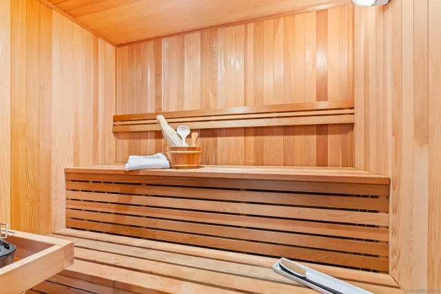 $4,495,000 | 5259 Pacifica Drive, San Diego, CA 92109