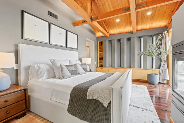 $4,495,000 | 5259 Pacifica Drive, San Diego, CA 92109