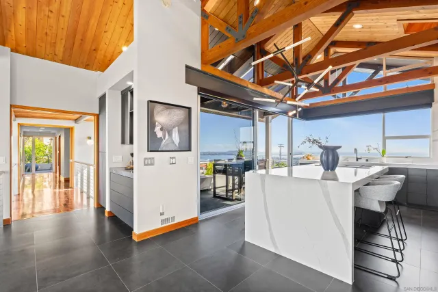 $4,495,000 | 5259 Pacifica Drive, San Diego, CA 92109
