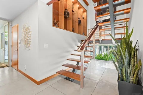 $4,495,000 | 5259 Pacifica Drive, San Diego, CA 92109