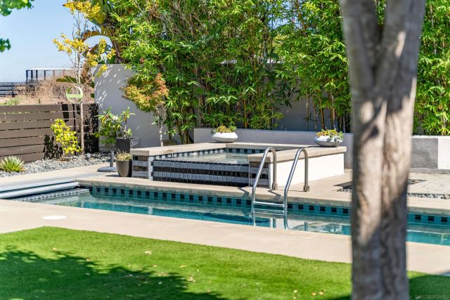 $4,495,000 | 5259 Pacifica Drive, San Diego, CA 92109