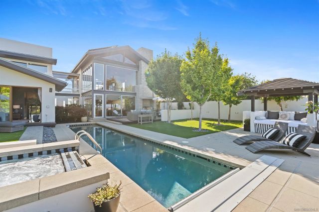 $4,495,000 | 5259 Pacifica Drive, San Diego, CA 92109